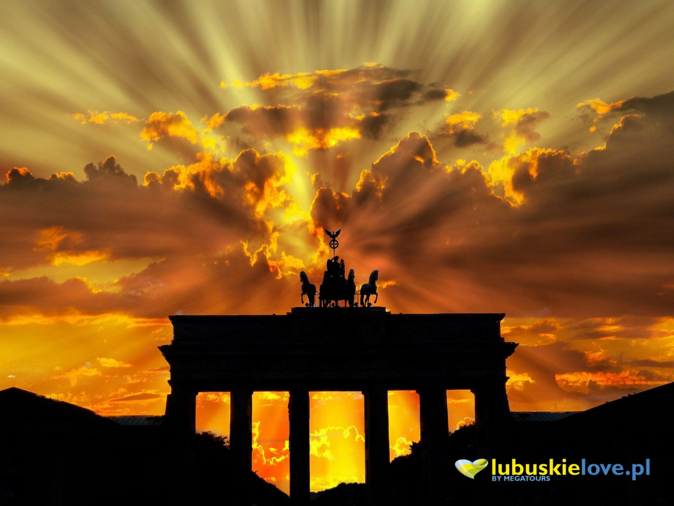 BERLIN, TAK BLISKO, ŻE TRZEBA ZOBACZYĆ!